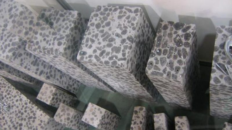 上海外墙保温材料阻燃等级：安全与性能的双重考量**